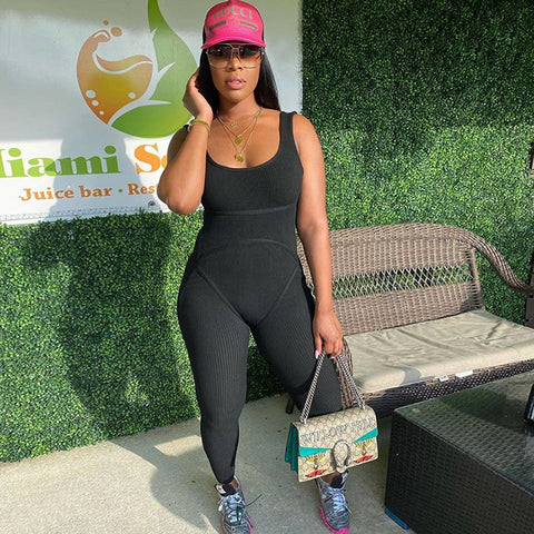 Pinksmoose FashionOpen-back hip thread jumpsuitColor: gray, blackSize; S, M, LApplicable scenes: running sports, fitness body, chess and card entertainment, sports trends, cycling sports, dance sports, other balltops & setsPinksmoose